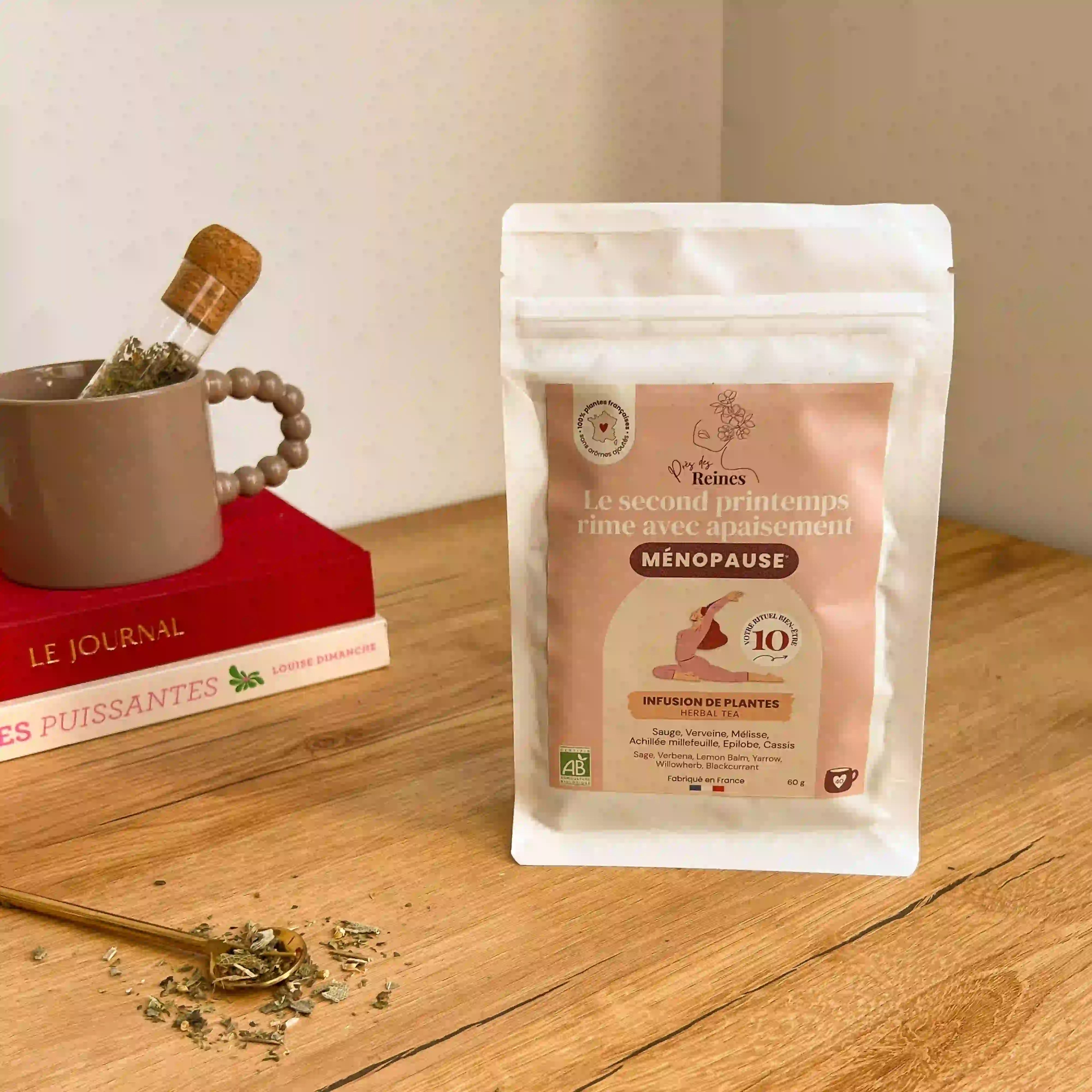 Tisane bio pour la ménopause - ambiance - Près des Reines